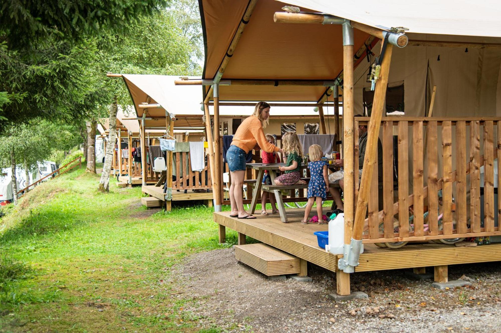Ardenparks Petite Suisse Otel Dochamps Dış mekan fotoğraf