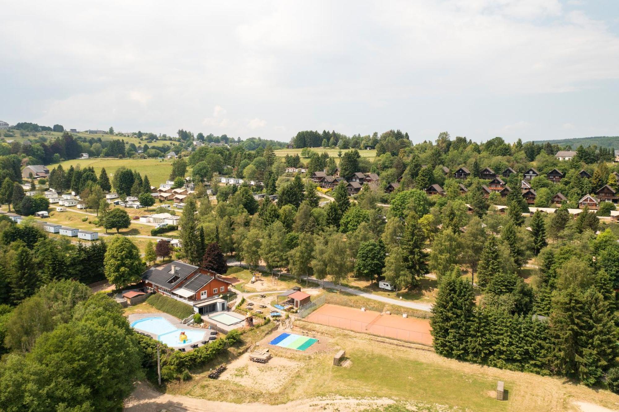 Ardenparks Petite Suisse Otel Dochamps Dış mekan fotoğraf